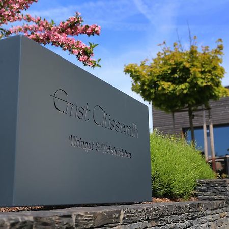 Ernst Cluesserath Weingut & Weinhotelchen Trittenheim Dış mekan fotoğraf