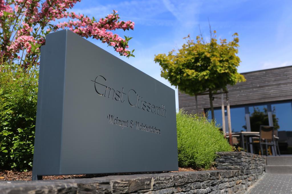 Ernst Cluesserath Weingut & Weinhotelchen Trittenheim Dış mekan fotoğraf